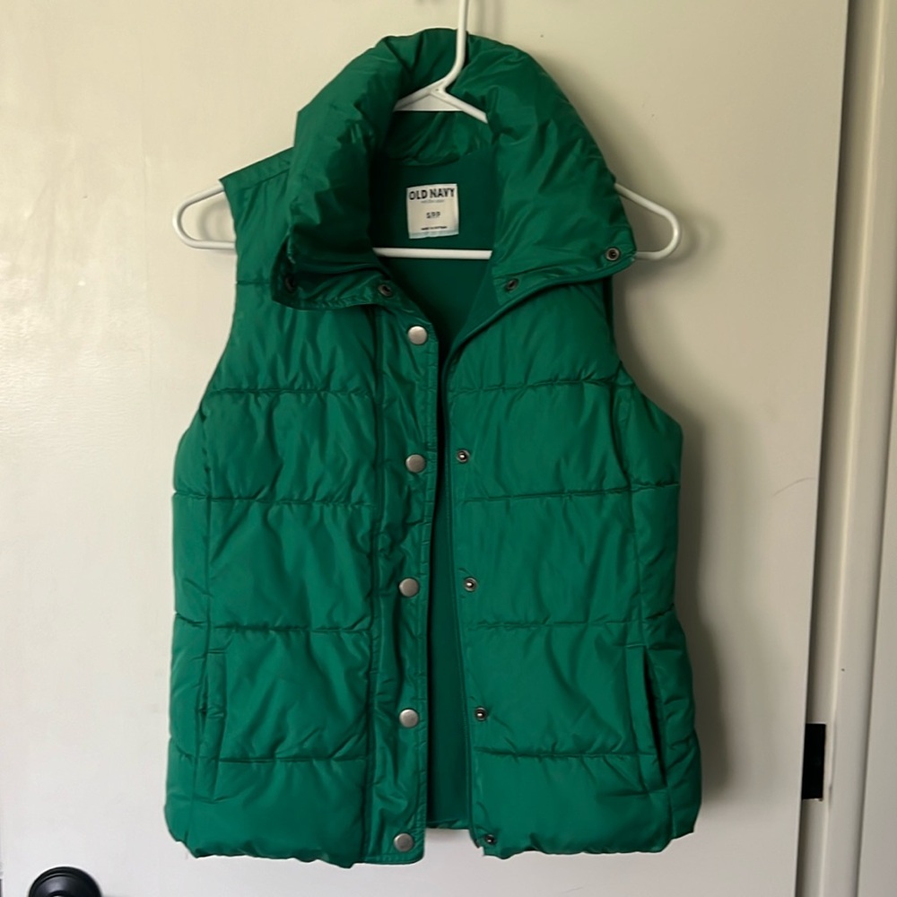 Green Old Navy Lined Puffer Vest